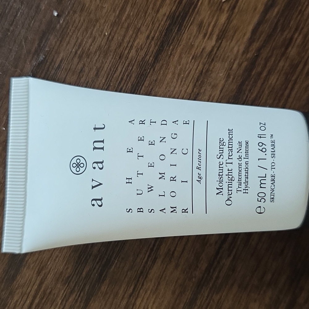 Avant Moisture Surge Overnight Treatment
